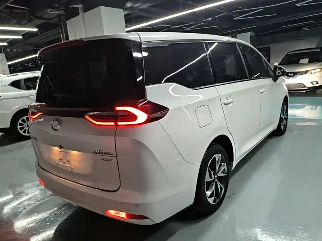 GAC Motor Trumpchi M6 2023 — фото 7