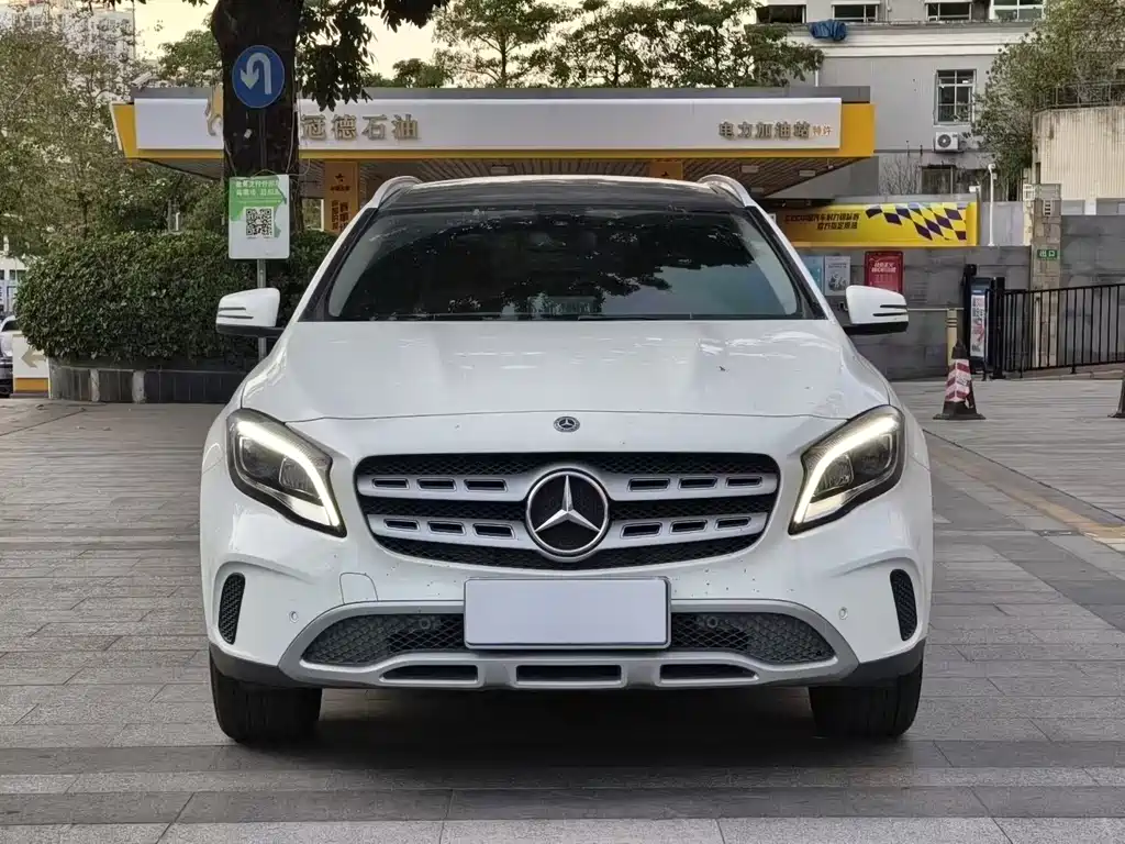 Mercedes-Benz GLA 2018 — фото 1