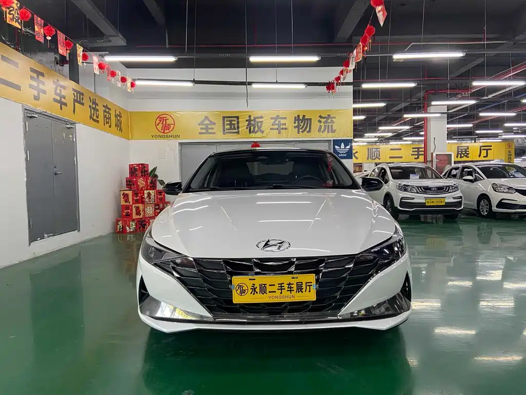 Hyundai Elantra 2021