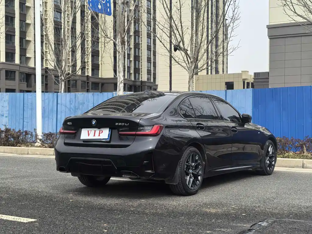 BMW 3 Series 2025