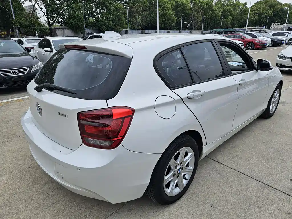 BMW 1 Series 2014 — фото 14