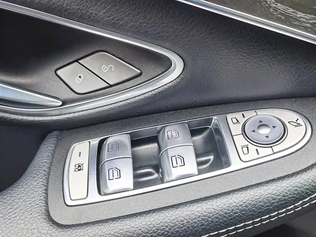 Mercedes-Benz C-Class 2021 — фото 34