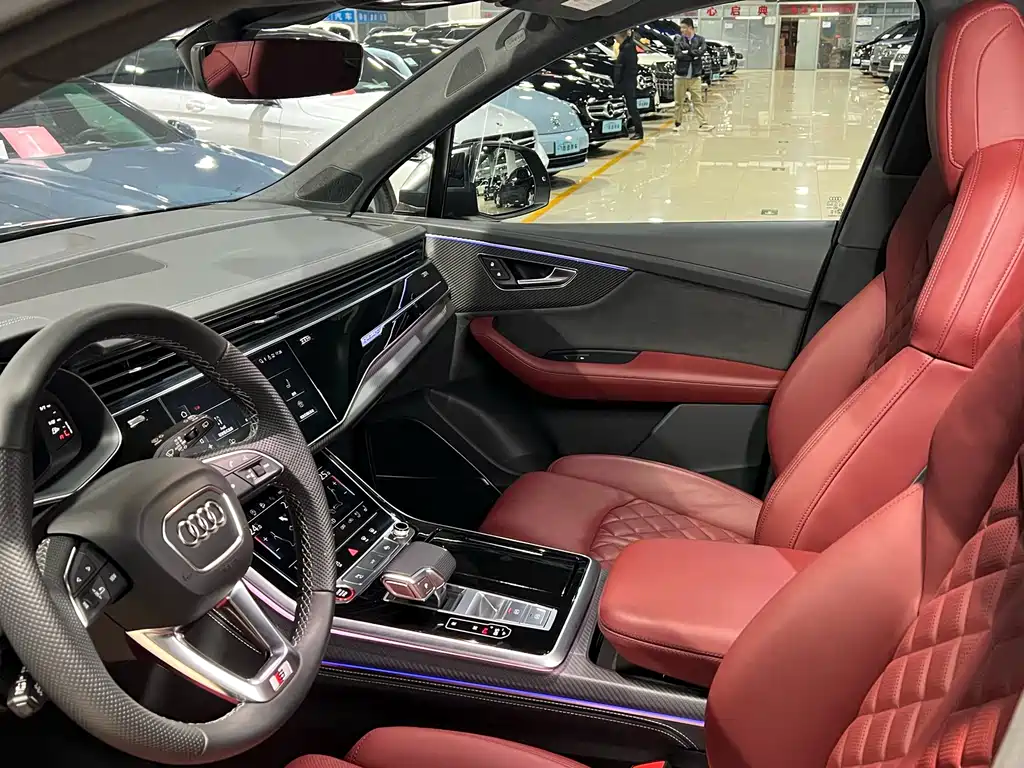 Audi SQ7 2024 — фото 15
