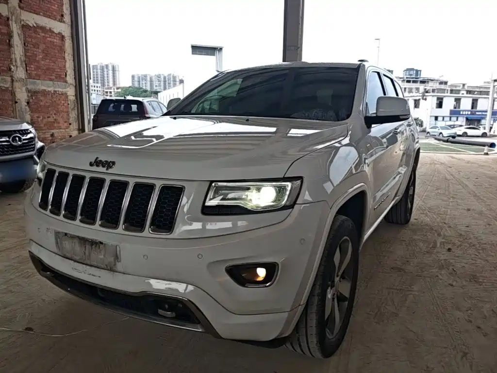 Jeep Grand Cherokee 2016