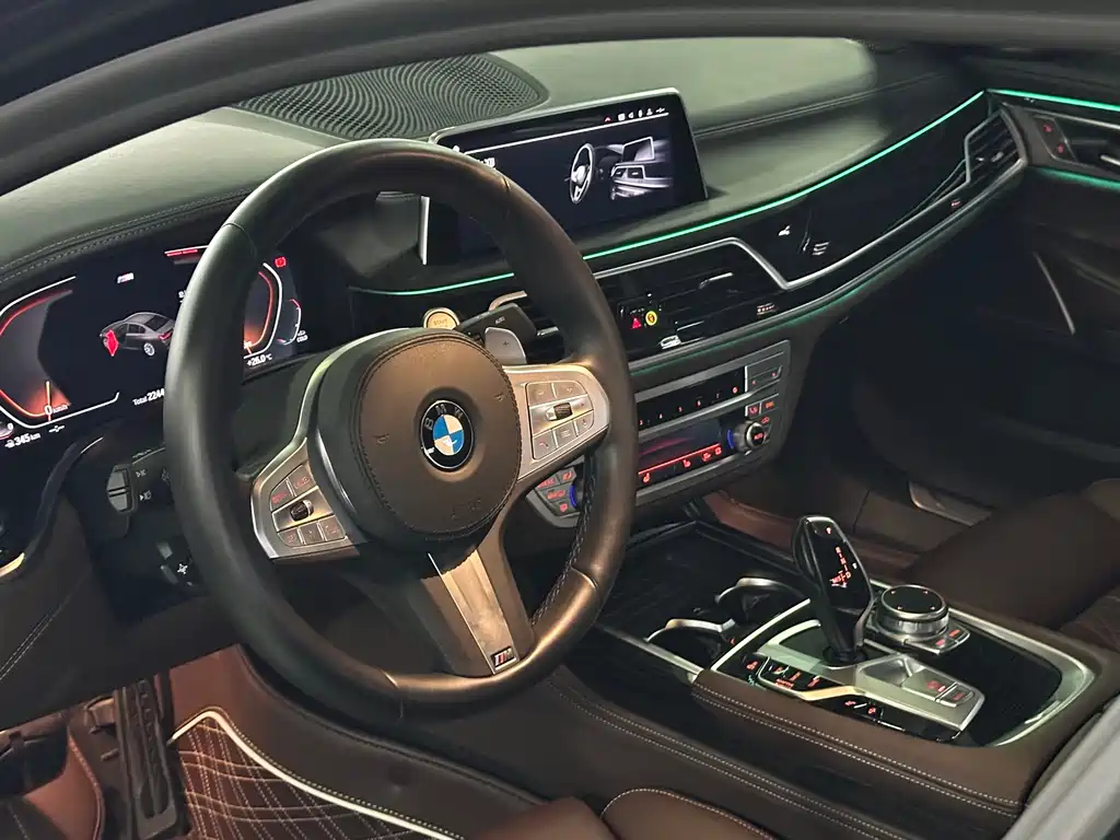 BMW 7 Series 2021 — фото 10