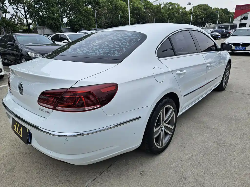 Volkswagen CC 2016 — фото 16