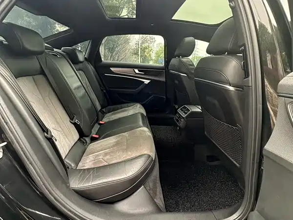 Audi A6L 2021