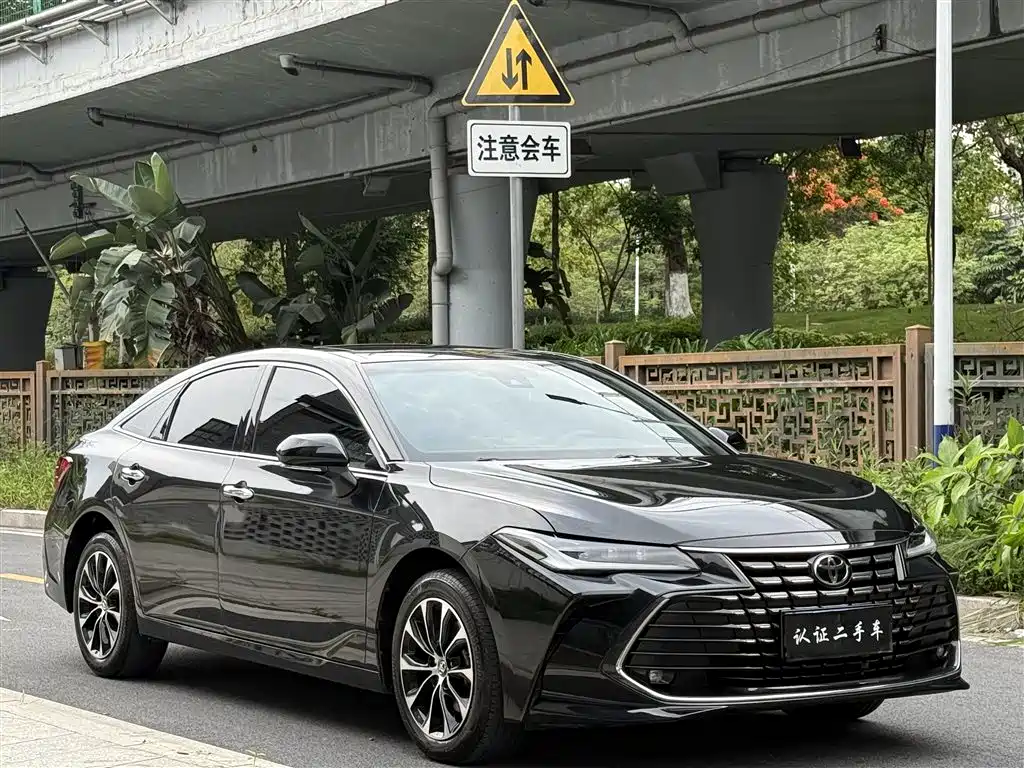Toyota Avalon 2022 — фото 11
