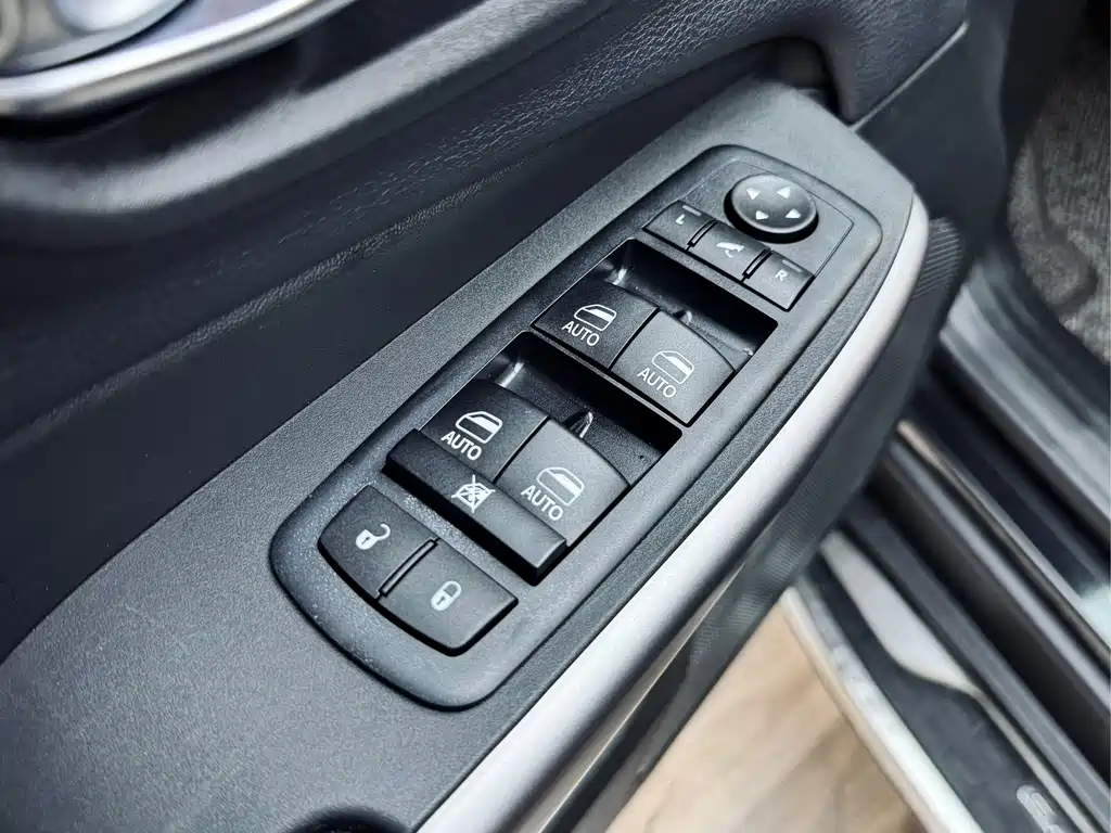 Jeep Cherokee 2020 — фото 11