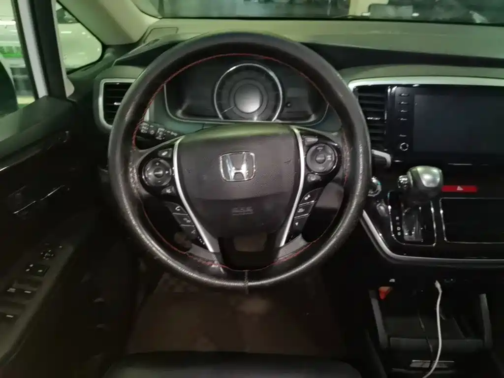 Honda Odyssey 2019 — фото 11