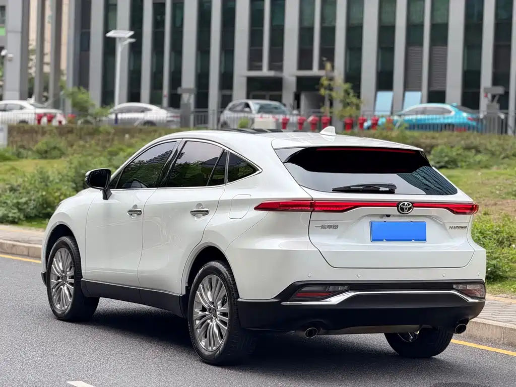 Toyota Harrier 2022 — фото 14