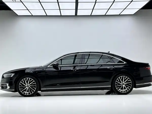 Audi A8 2021