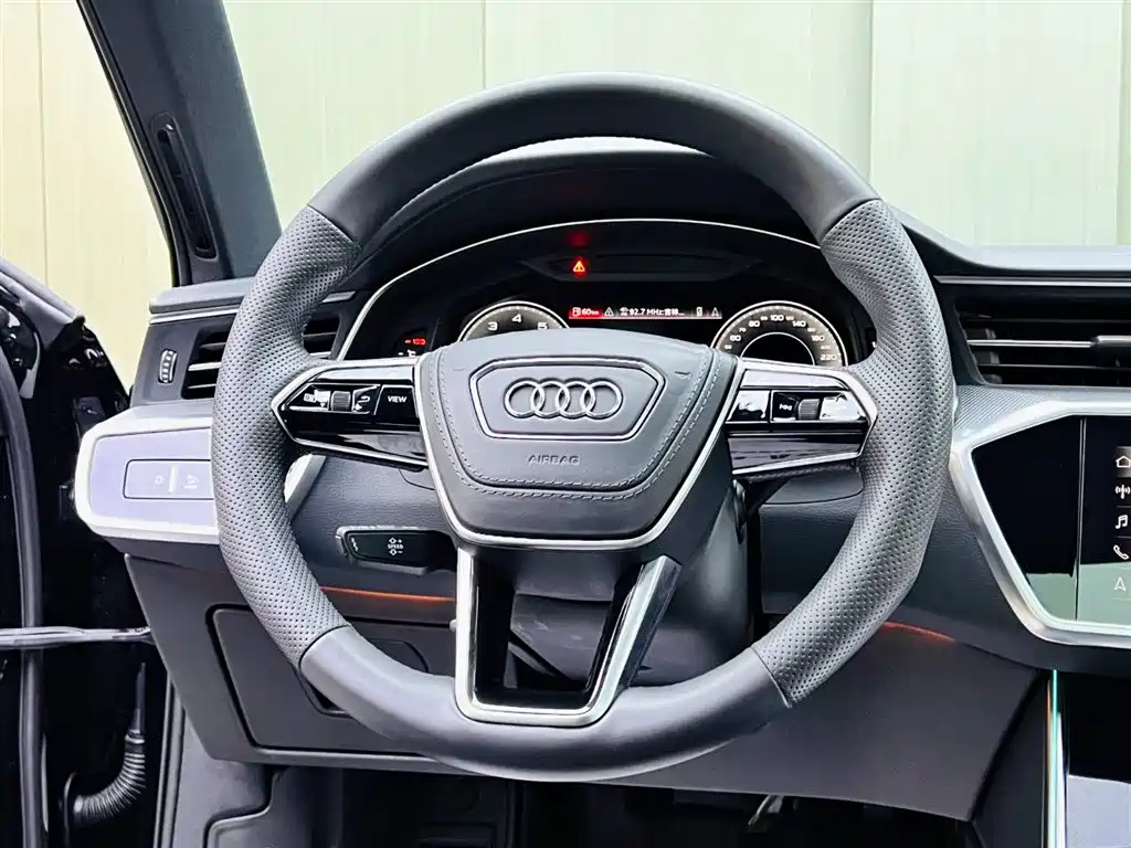 Audi A6L 2023 — фото 10