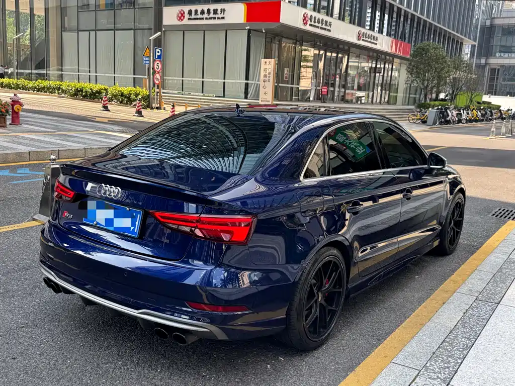 Audi S3 2018 — фото 16
