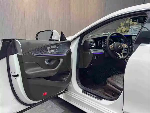 Mercedes-Benz CLS 2020