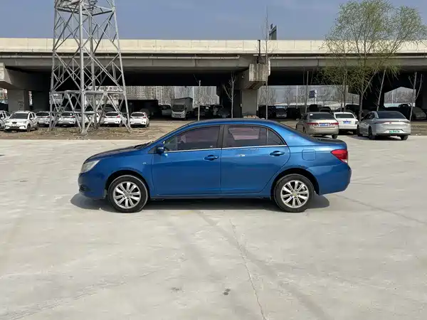 BYD Surui 2014