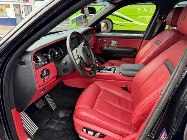 Rolls-Royce Cullinan 2020
