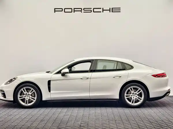 Porsche Panamera 2018