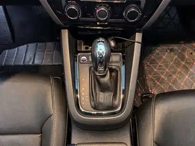 Volkswagen Sagitar 2019