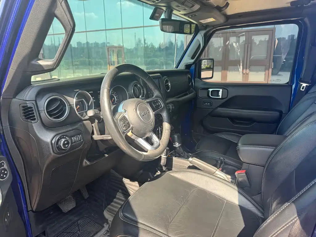 Jeep Wrangler 2019 — фото 9
