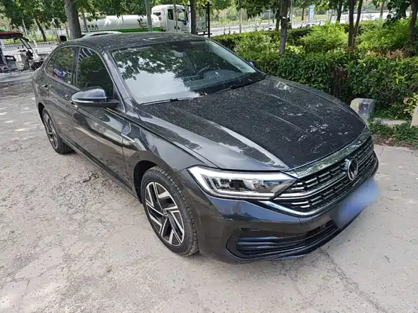 Volkswagen Sagitar 2024