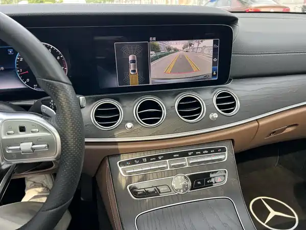 Mercedes-Benz E-Class 2020