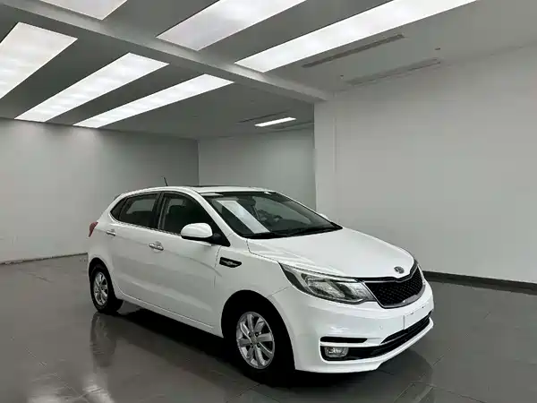 Kia K2 2015