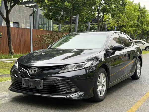 Toyota Camry 2019
