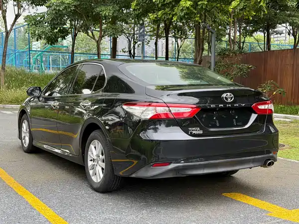 Toyota Camry 2019