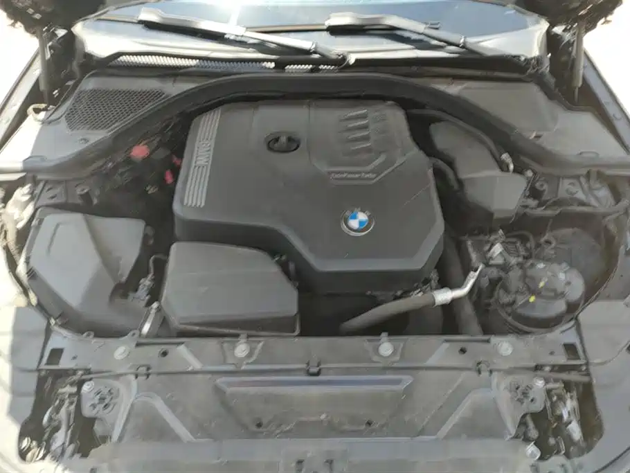 BMW 3 Series 2024 — фото 10