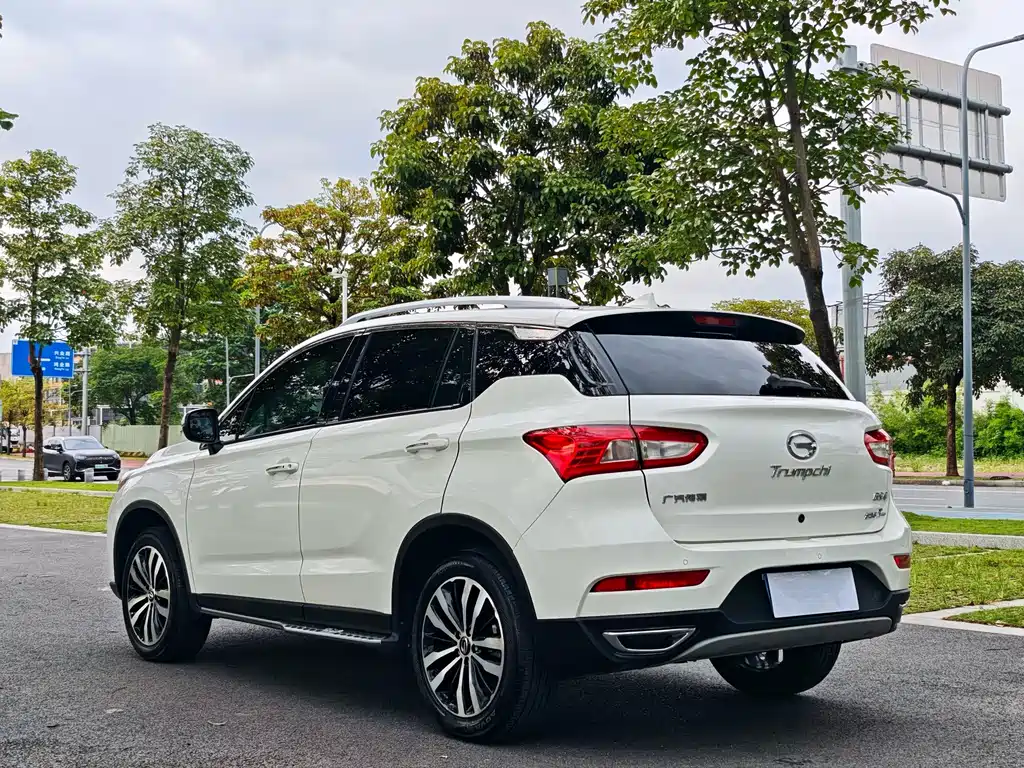 GAC Motor Trumpchi GS4 2016 — фото 8