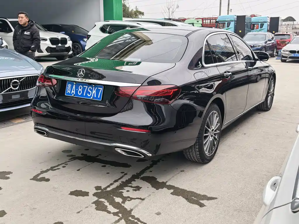 Mercedes-Benz E-Class 2022