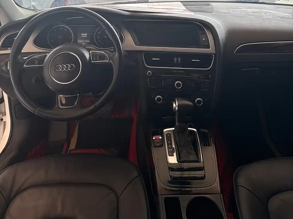 Audi A4L 2014 — фото 10