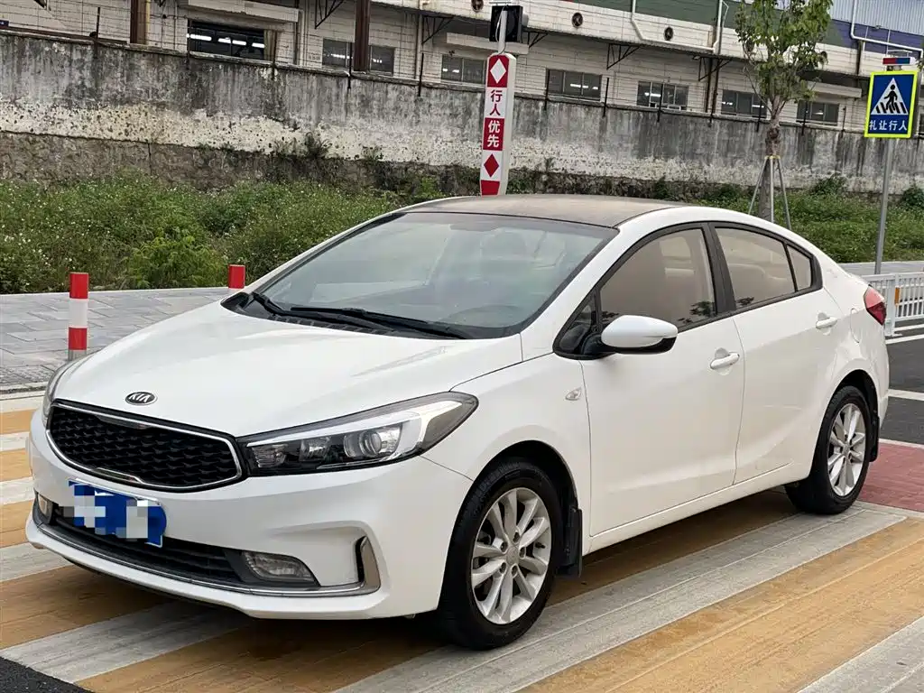 Kia K3 2017 — фото 1