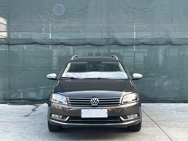 Volkswagen Magotan 2012