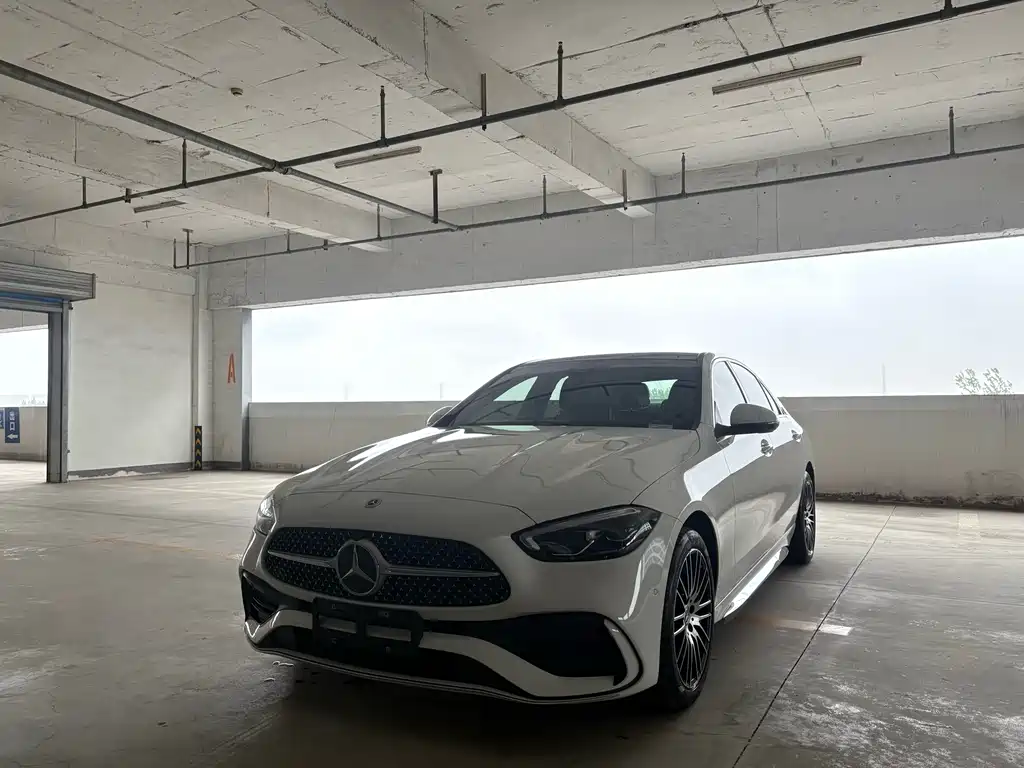 Mercedes-Benz C-Class 2023 — фото 1