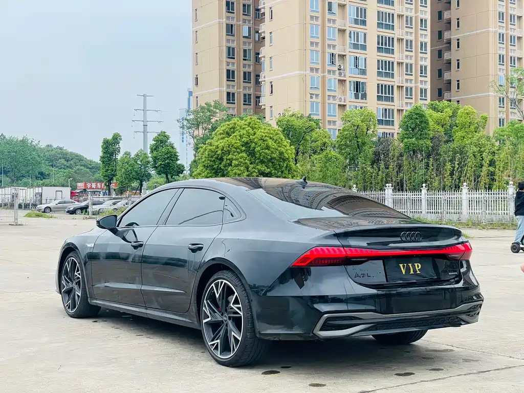 Audi A7L 2025 — фото 9