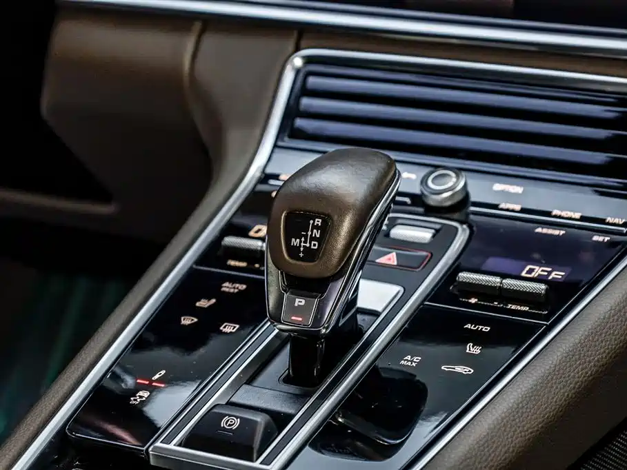 Porsche Panamera 2022 — фото 15