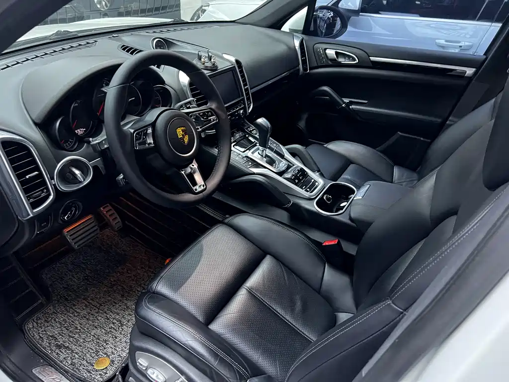 Porsche Cayenne 2014