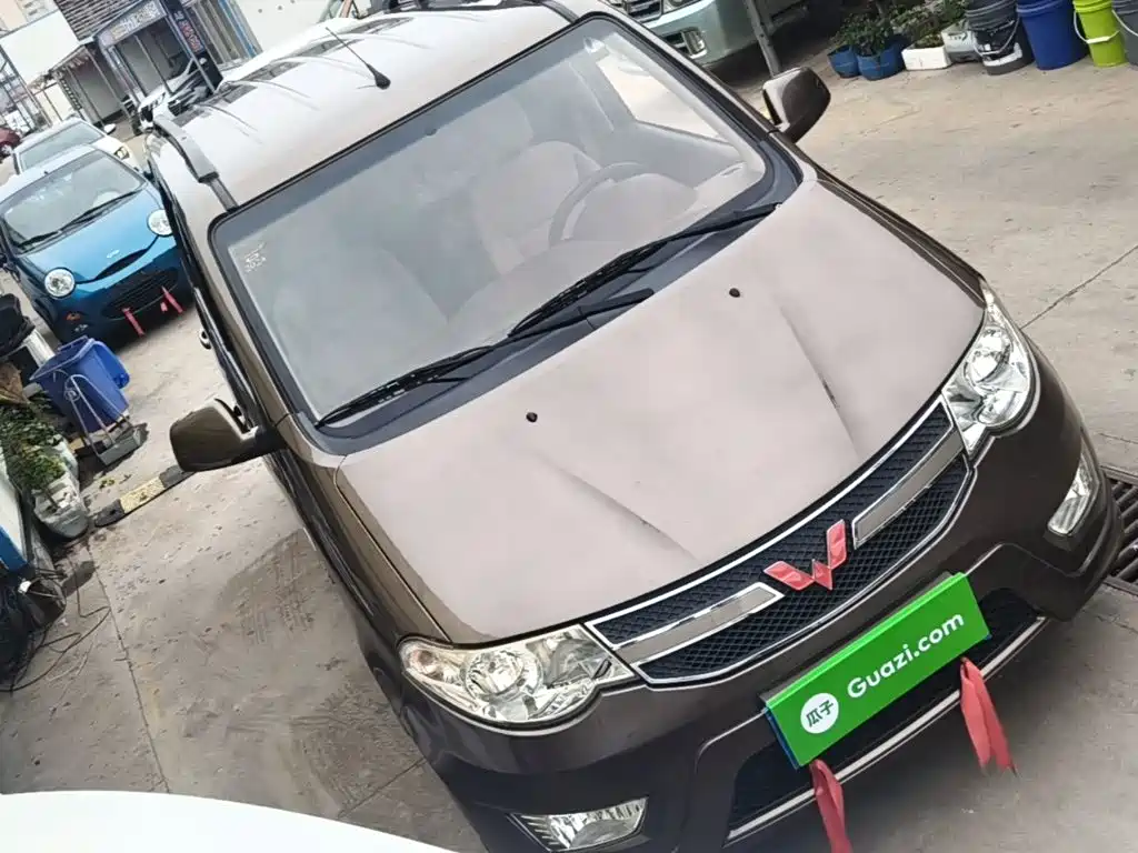 Wuling Hongguang 2018