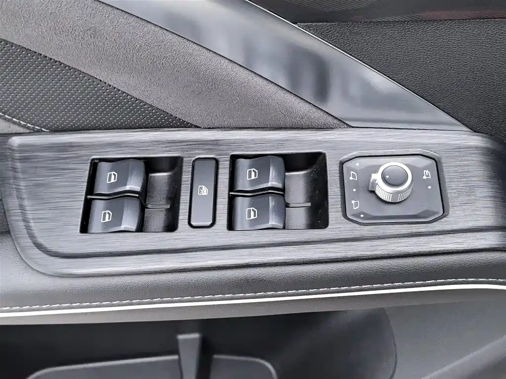 Haval H6 2023 — фото 9