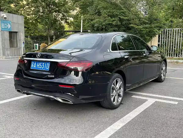 Mercedes-Benz E-Class 2023