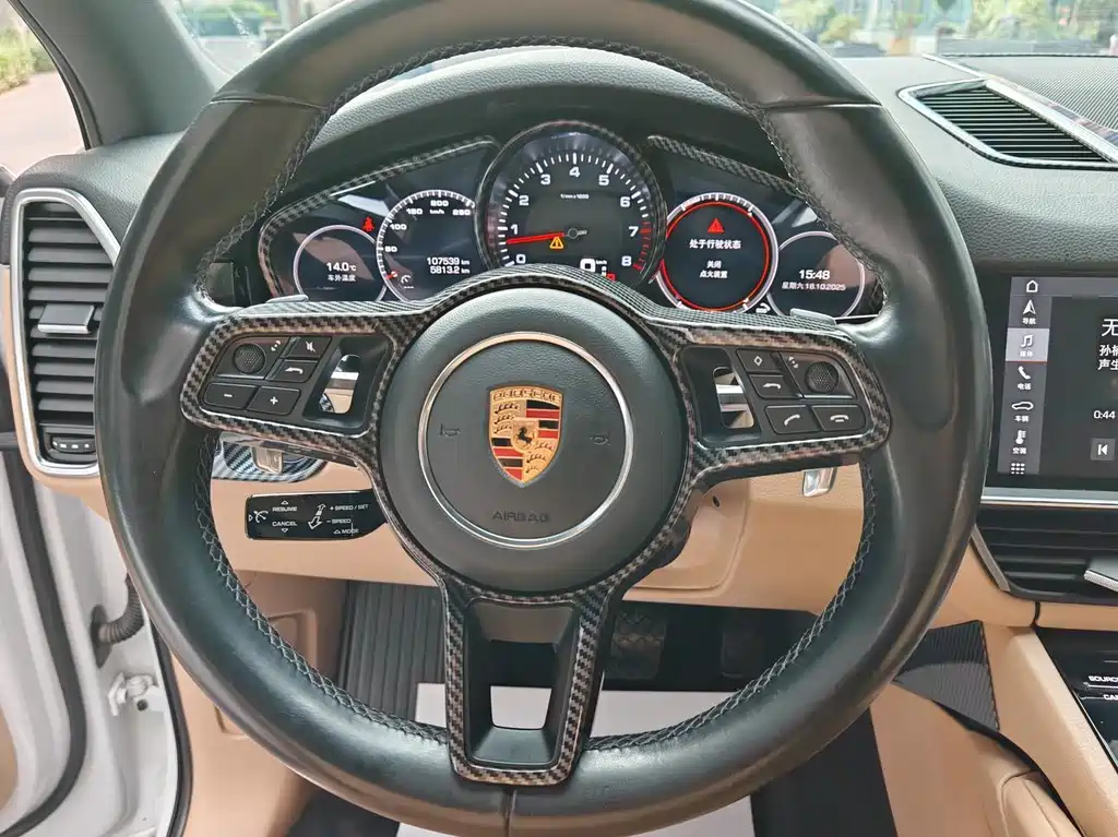 Porsche Cayenne 2018 — фото 12