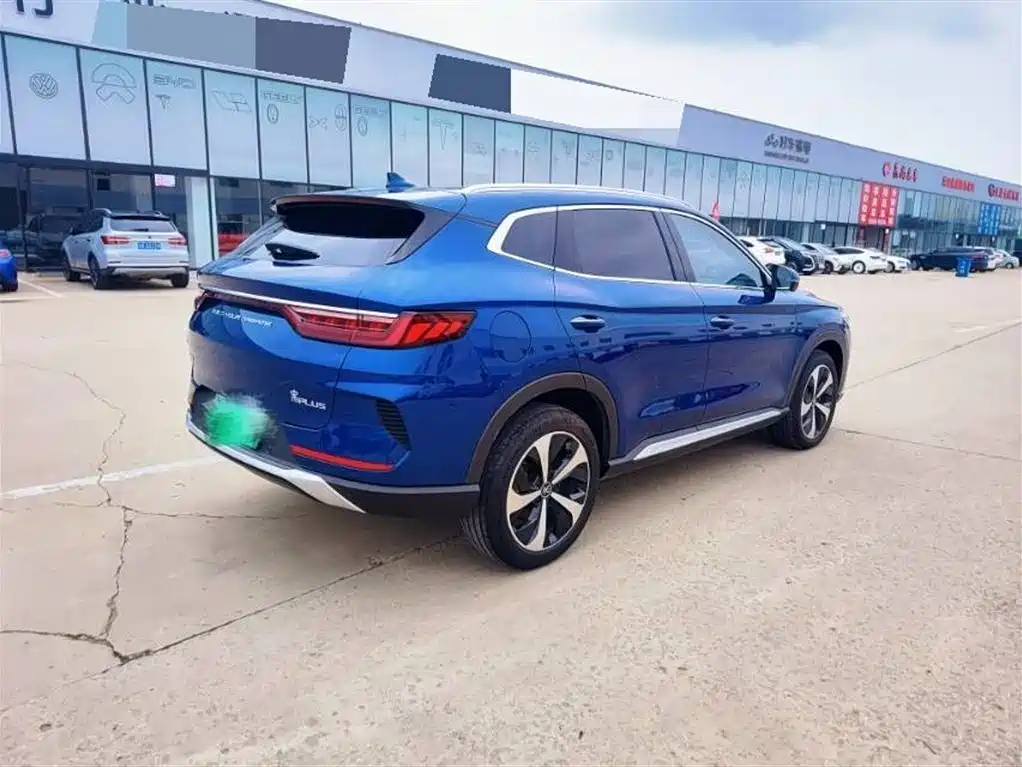 BYD PLUS New Energy 2023 — фото 6