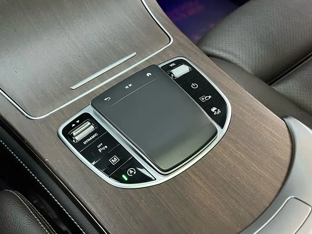 Mercedes-Benz GLC 2020 — фото 15