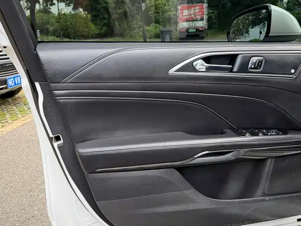 Ford Taurus 2021