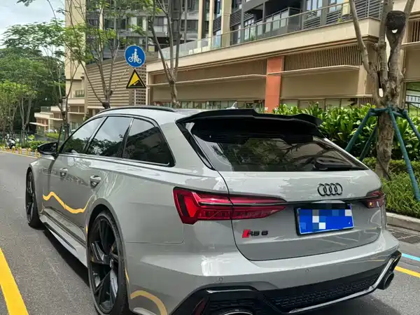 Audi RS 6 2021
