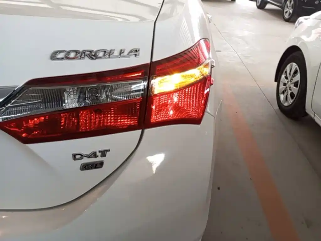 Toyota Corolla 2019 — фото 8