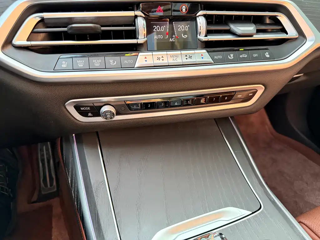 BMW X7 2020 — фото 11
