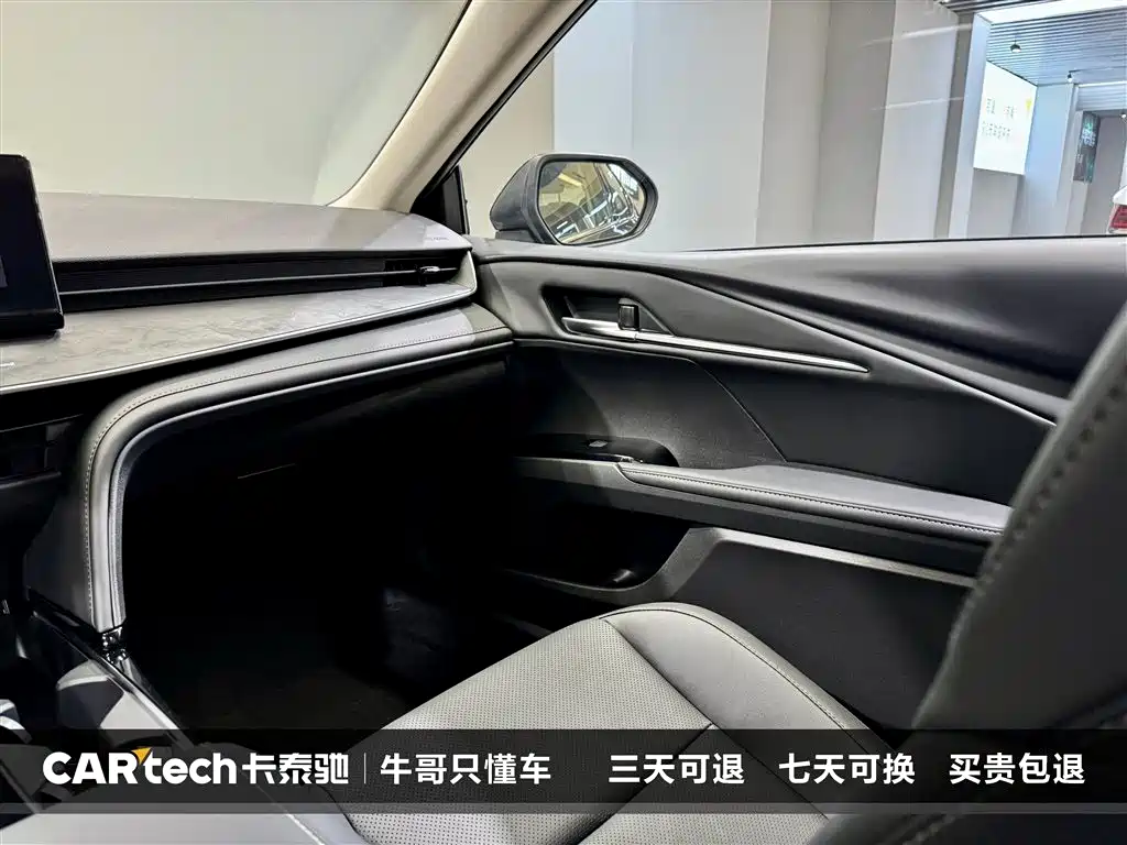 Toyota Camry 2026 — фото 31